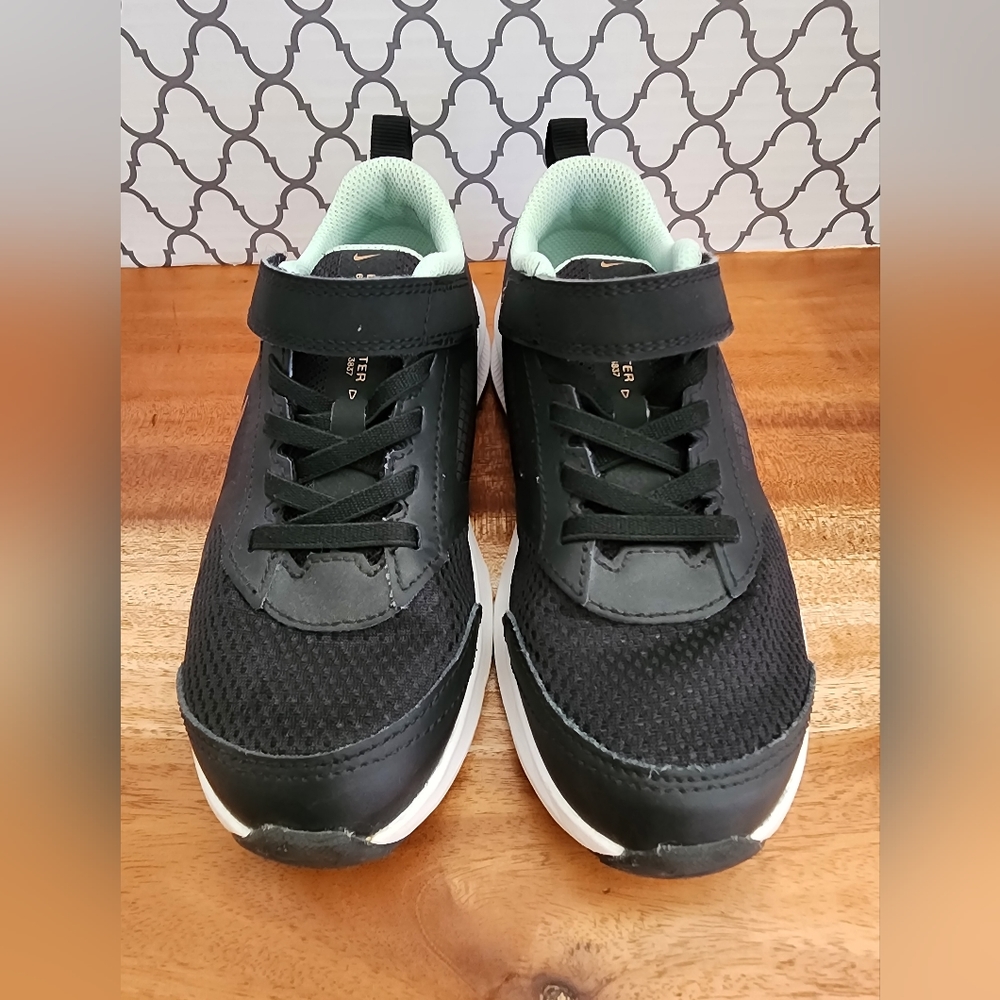 NIKE Downshifter